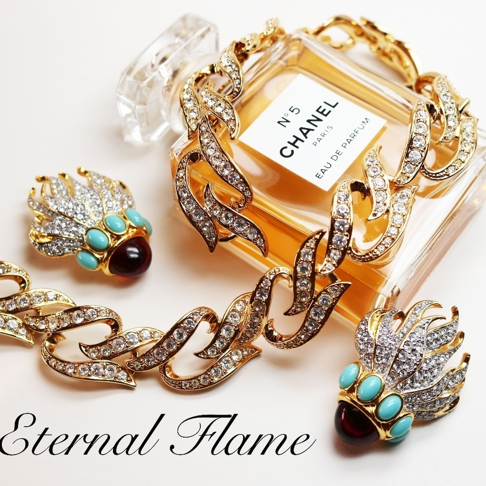 Elizabeth Taylor's Eternal Flame Jewelry Set ~ Earrings and Matching Necklace - Picture 3 of 8